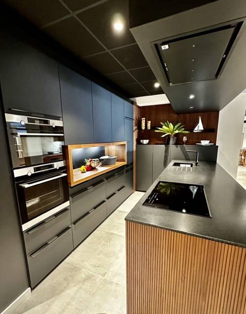 Création d'une cuisine de luxe par un architecte d'intérieur la ciotat